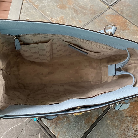 Michael Kors Purse - Picture 2 of 2